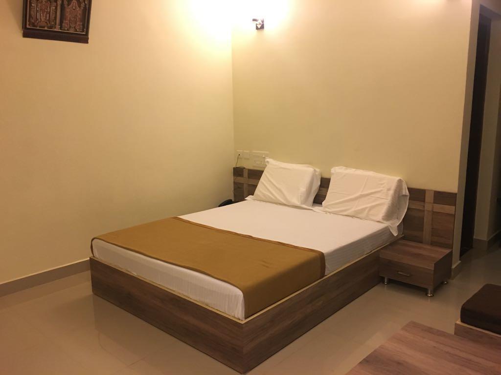 Shesha Kuteera Hotel Subrahmanya Exterior foto